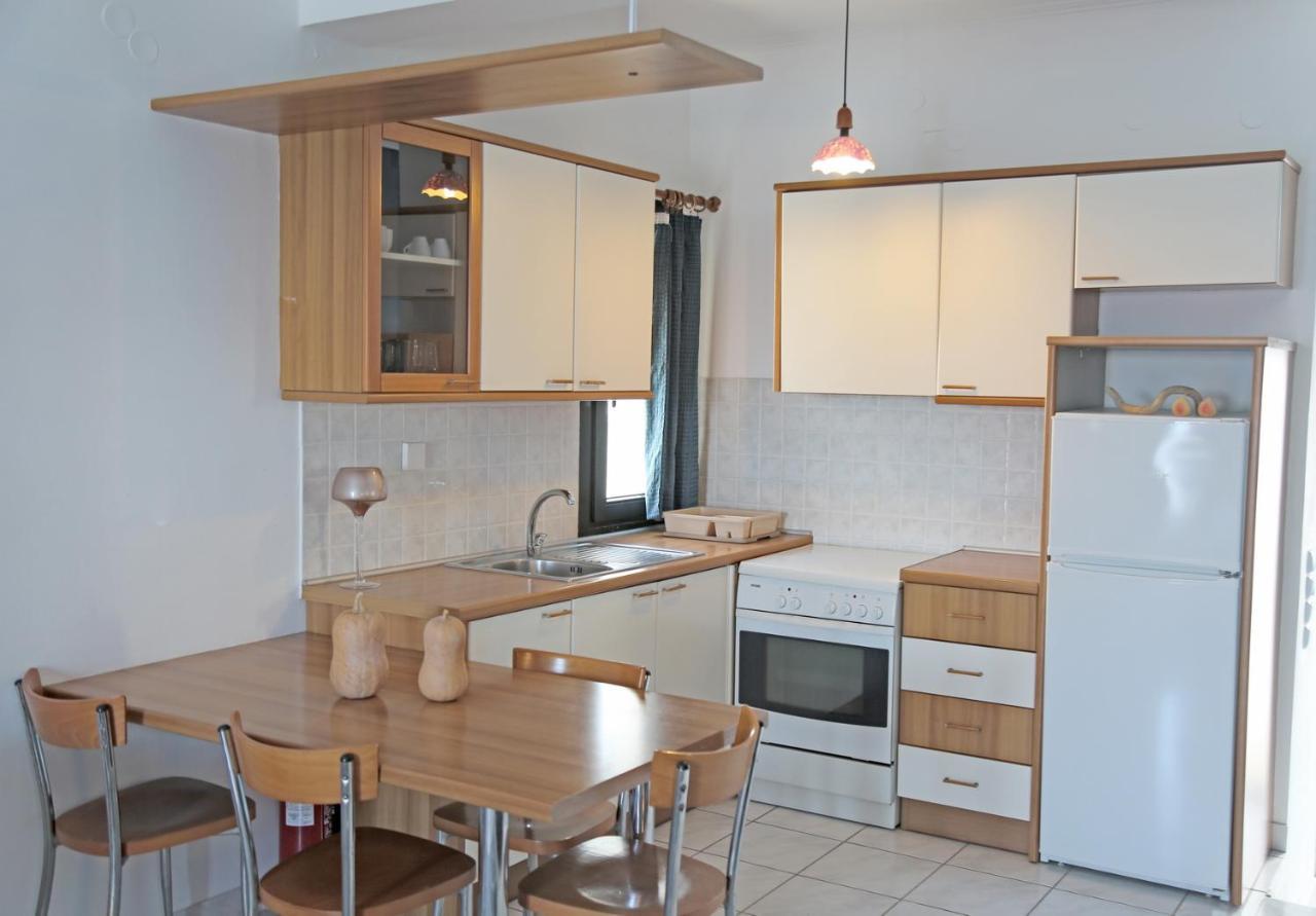 Βlue Comfort Apts-Sitia Appartement Buitenkant foto