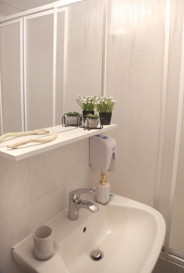 Βlue Comfort Apts-Sitia Appartement Buitenkant foto
